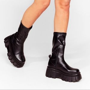 CHUNKY BOOTS | NASTYGAL